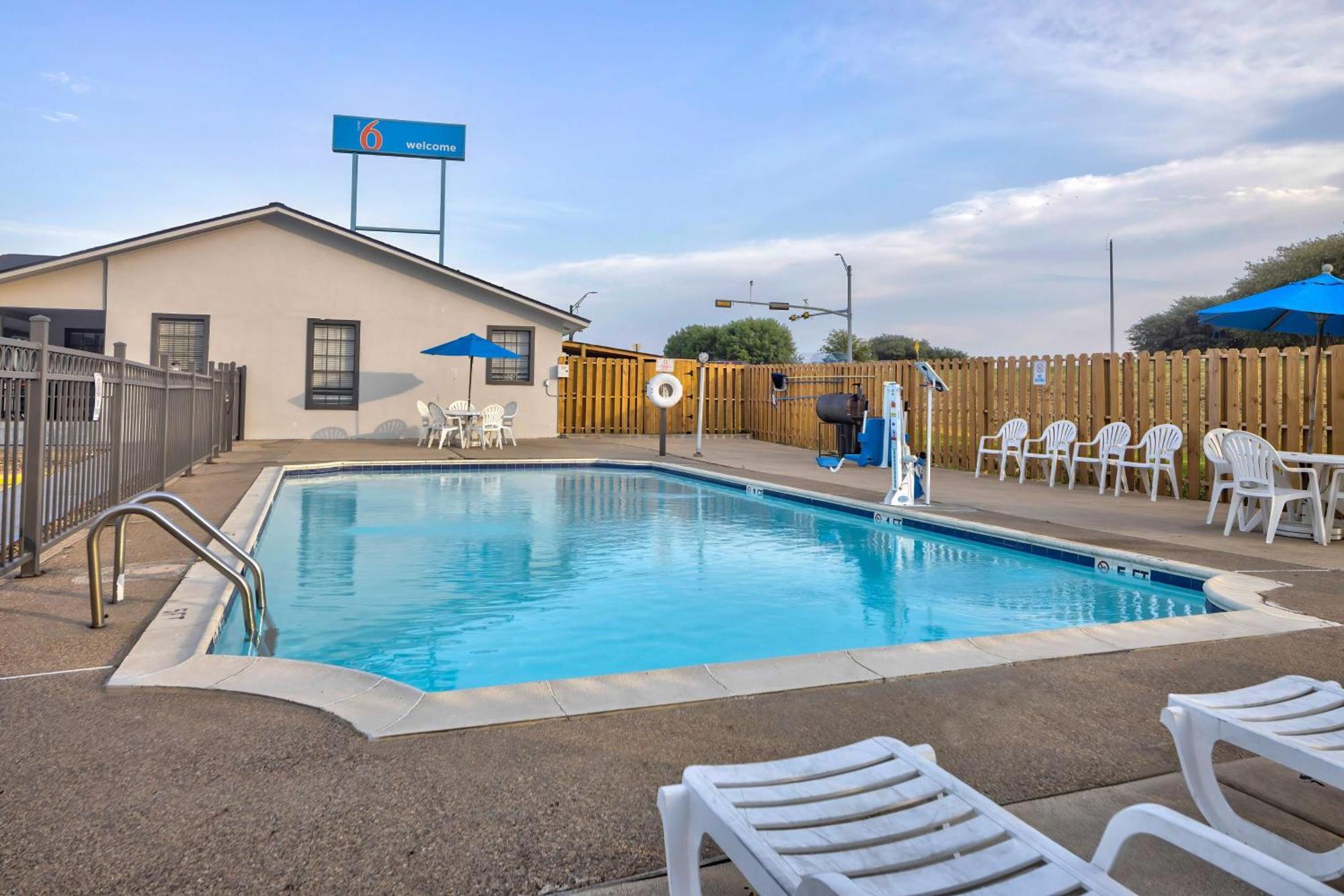 Motel 6-Bryan, Tx - College Station エクステリア 写真